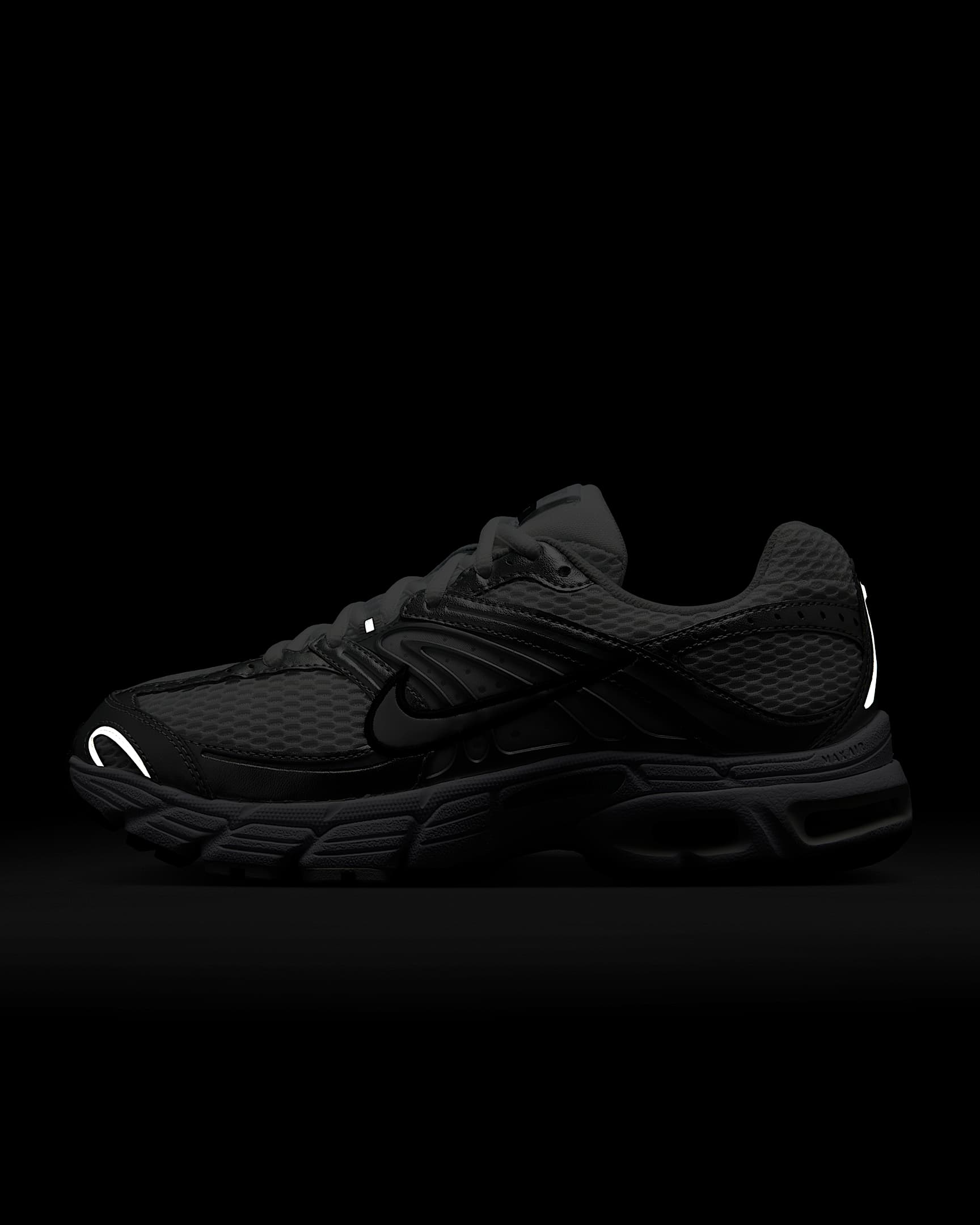 کتونی روزمره زنانه Nike Air Max Moto 2K برند Nike (نایک)