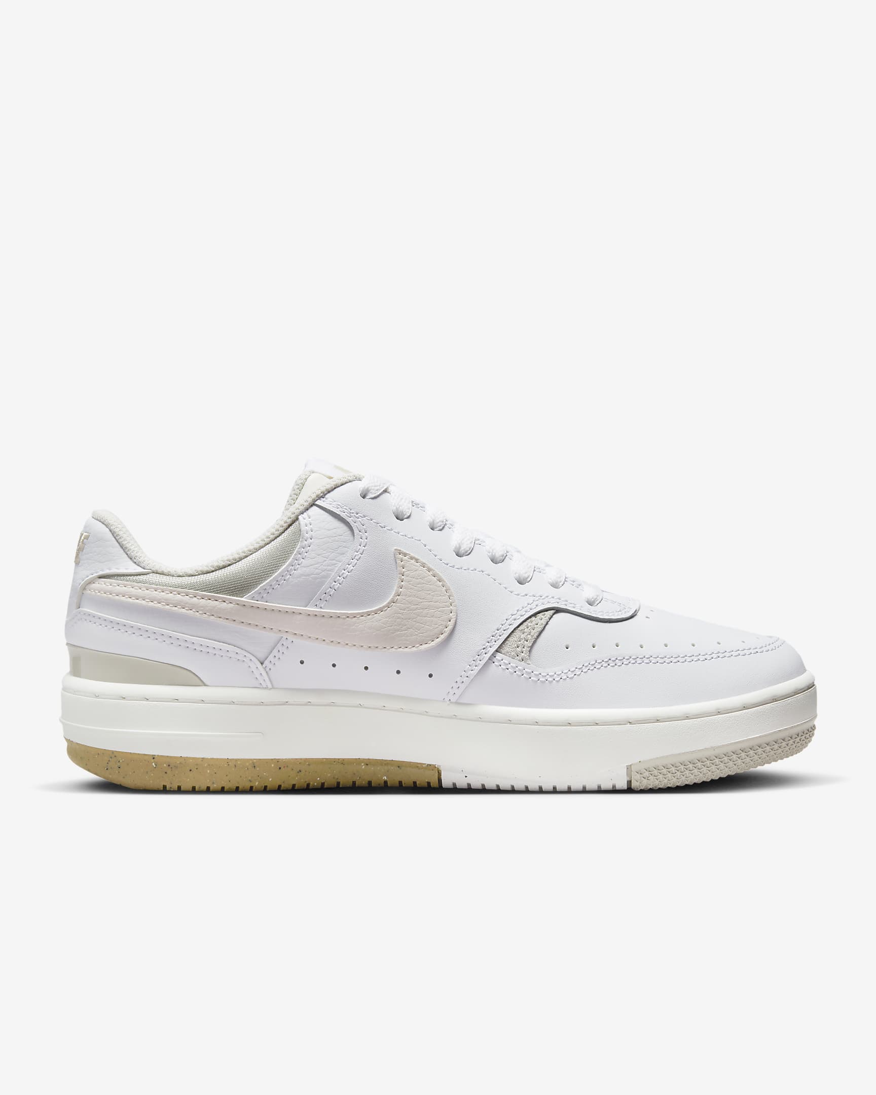 کتونی روزمره زنانه Nike Gamma Force برند Nike (نایک)