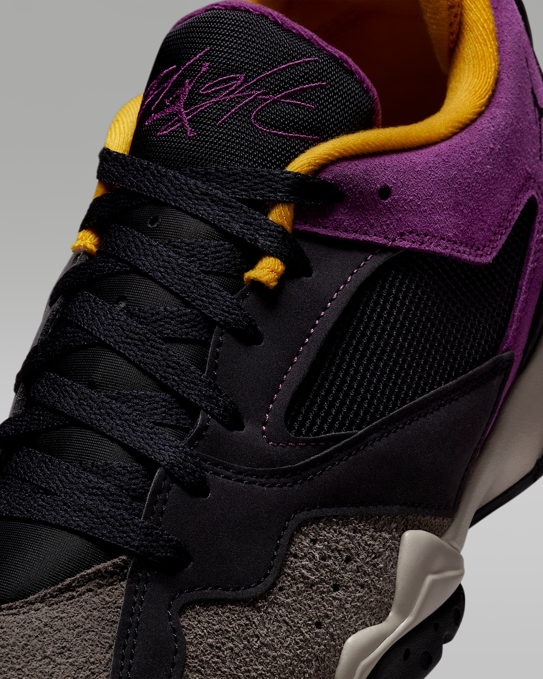 خاکستری روغنی