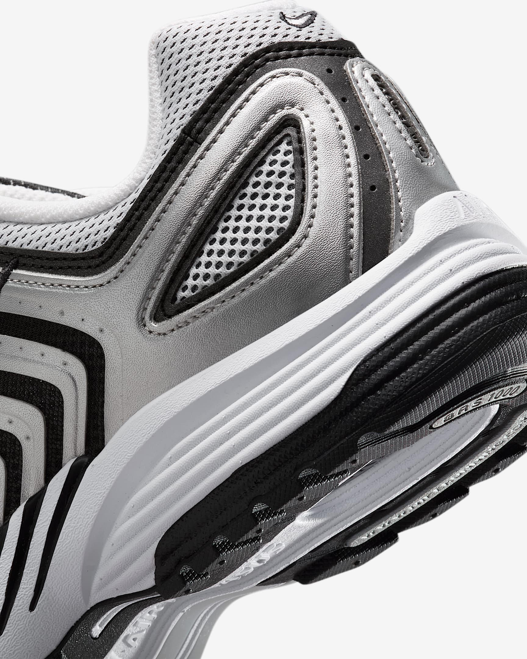 کتونی روزمره کفش مردانه Nike Air Pegasus 2005 برند Nike (نایک)