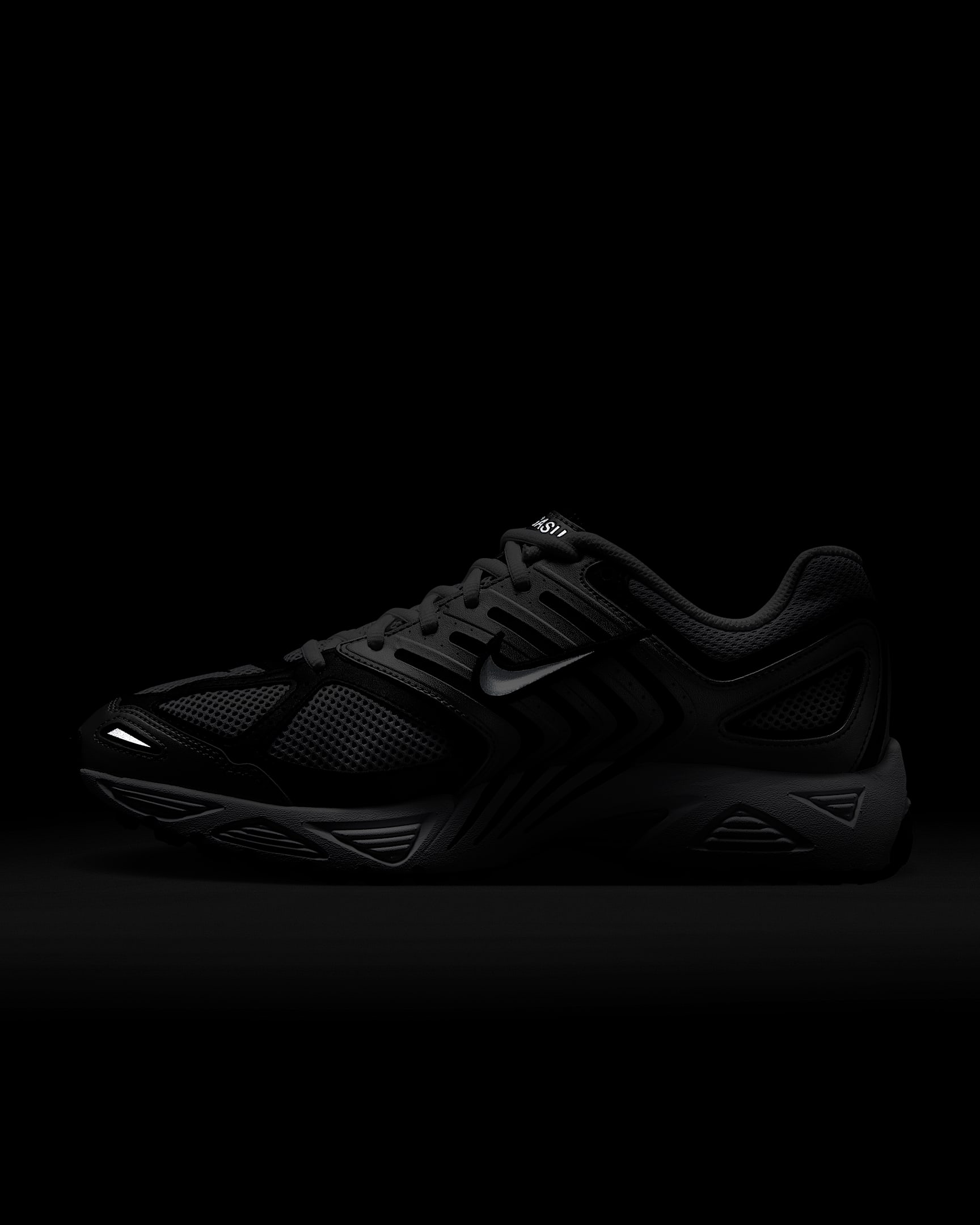 کتونی روزمره کفش مردانه Nike Air Pegasus 2005 برند Nike (نایک)