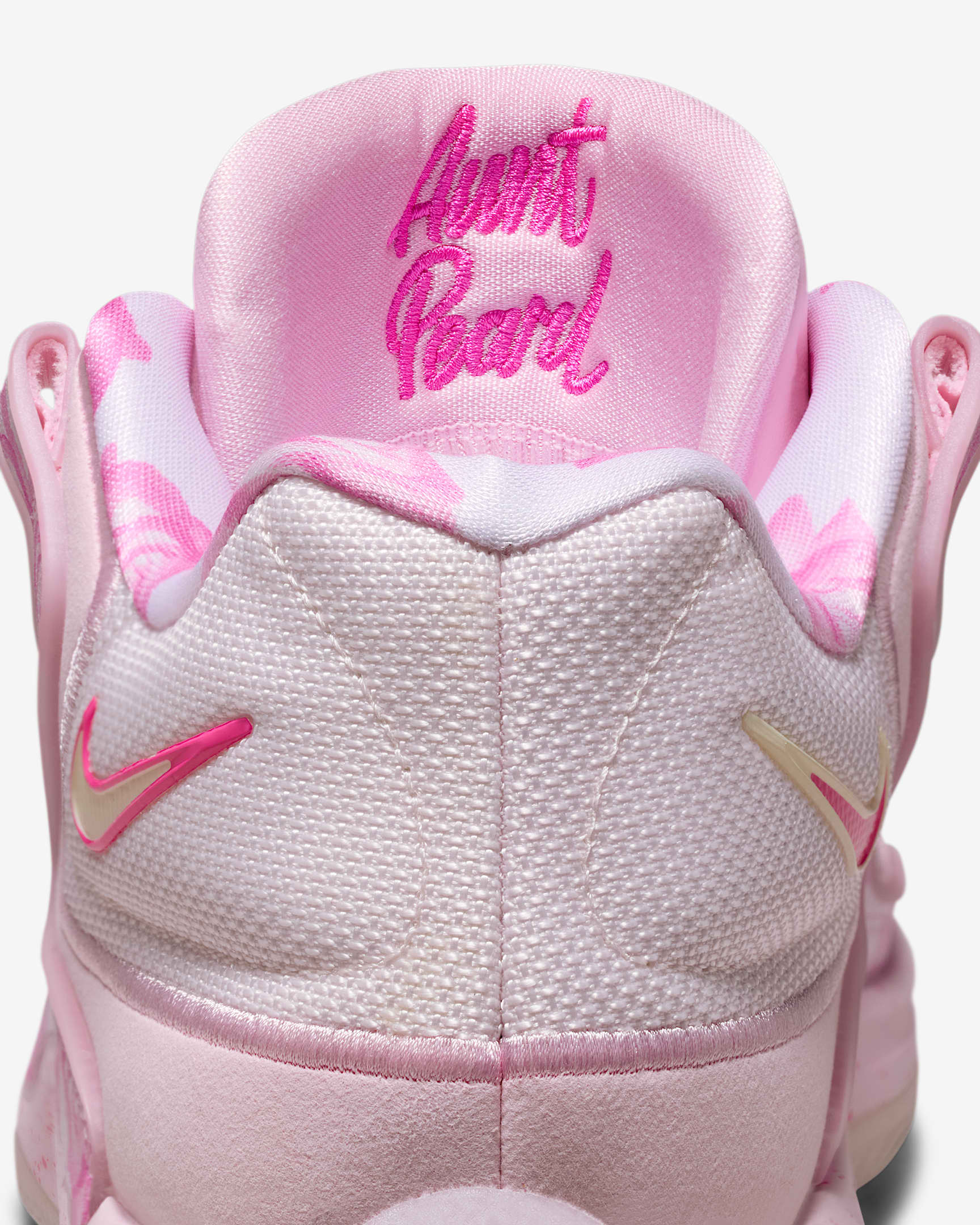 کفش ورزشی کفش مردانه KD18 "Aunt Pearl" برند Nike (نایک)