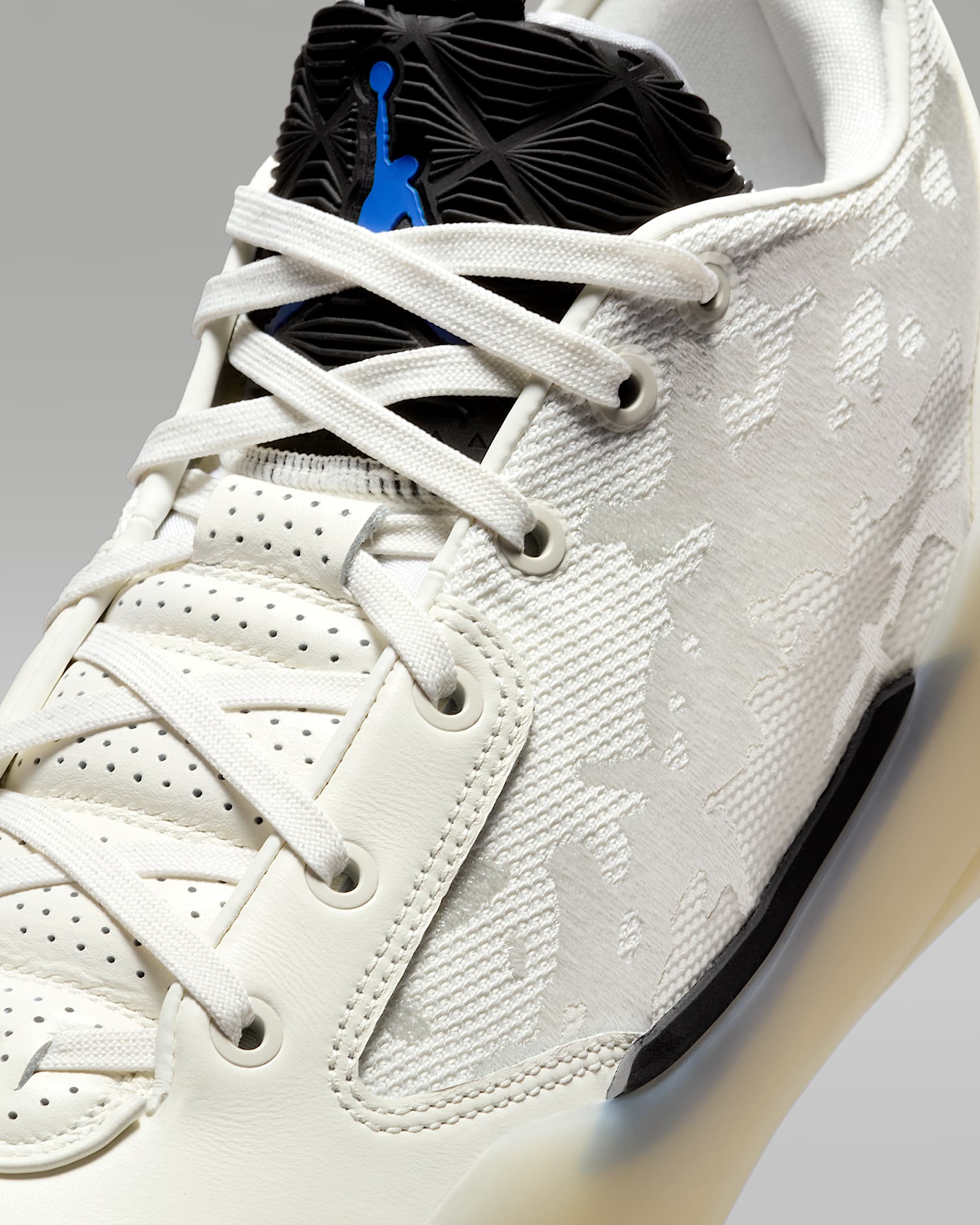 کفش ورزشی کفش مردانه Air Jordan XXXIX برند Nike (نایک)