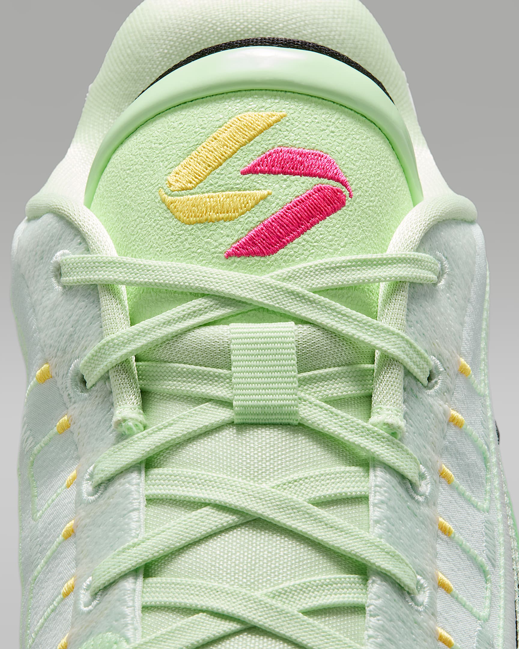 کفش ورزشی کفش مردانه Luka 4 "Space Navigator" برند Nike (نایک)