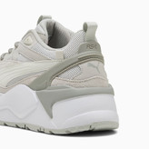 خاکستری یخی